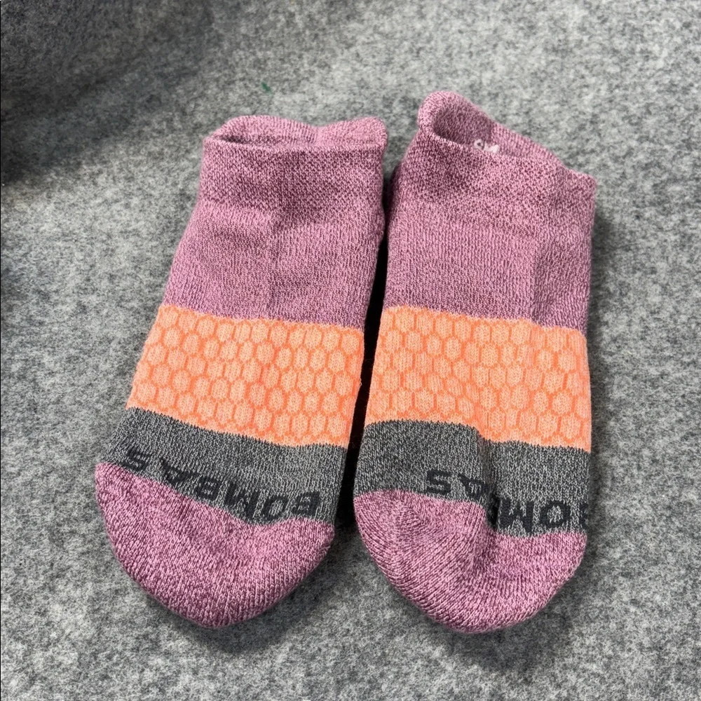 Bombas purple orange grey cozy socks size small